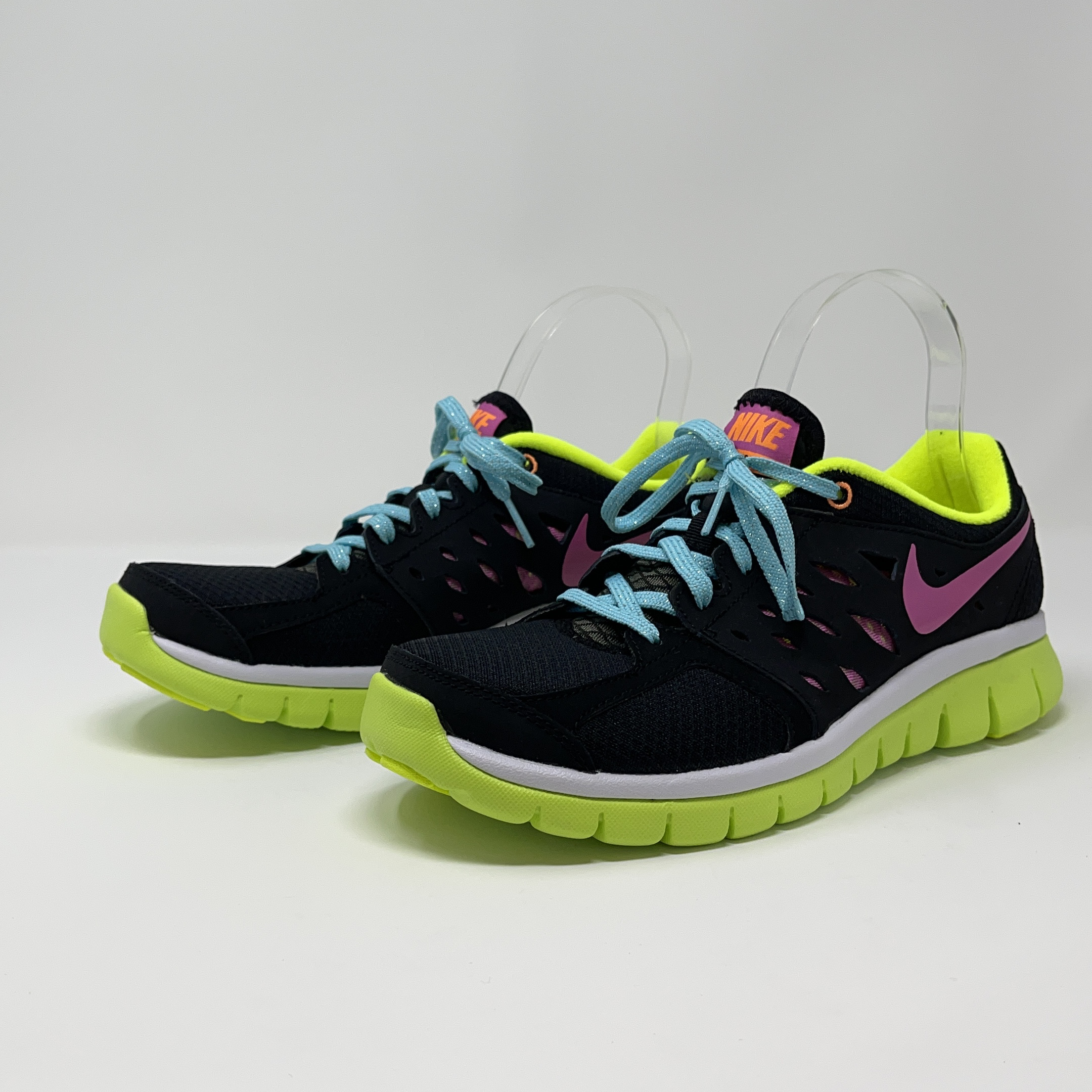 nike womens shoes multicolor